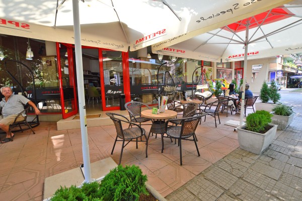 Cafe Мерси  - първото кафе с луксозни наргилета в Казанлък отвори днес