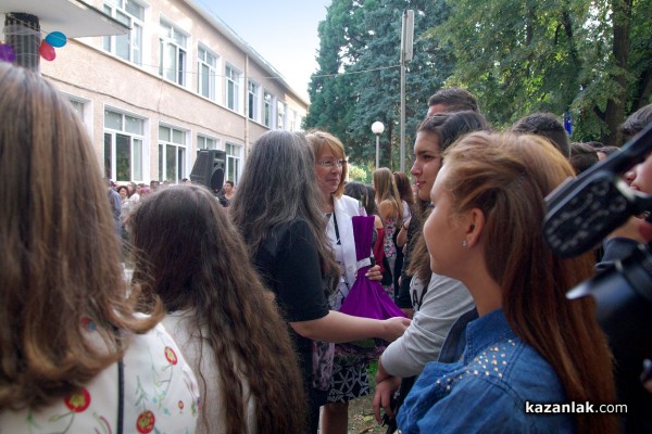 Първи учебен ден в “Професионална гимназия по лека промишленост и туризъм“