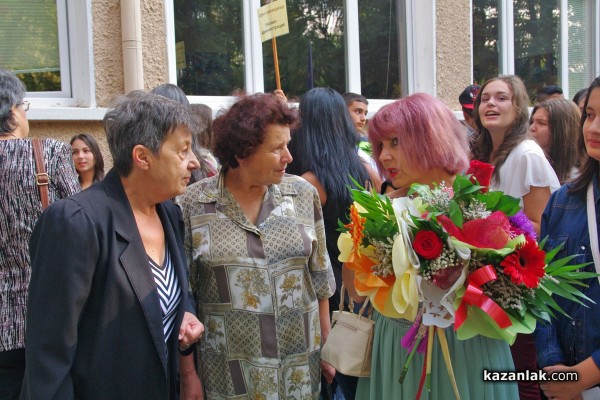 Първи учебен ден в “Професионална гимназия по лека промишленост и туризъм“