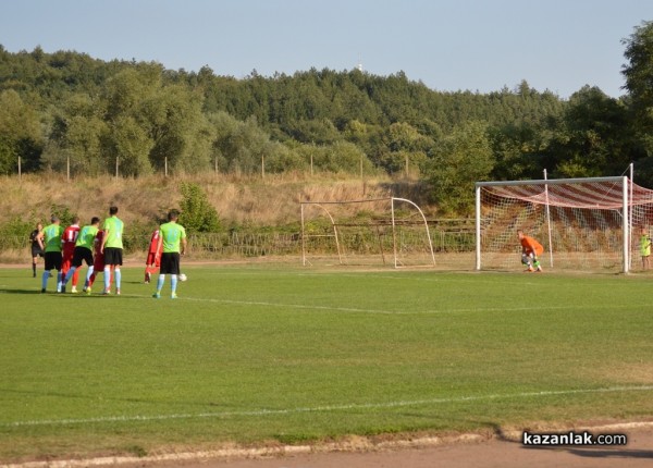 „Розова долина“ спечели срещу „Верея“ 4 дни преди мача с „Черно море“