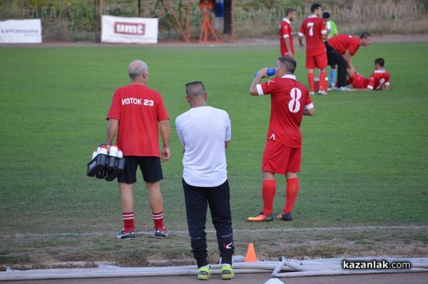 „Розова долина“ спечели срещу „Верея“ 4 дни преди мача с „Черно море“