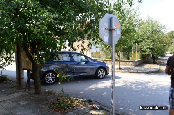 Пътен инцидент близо до казанлъшко училище