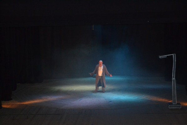 Силен старт на сезона за Общинския театър