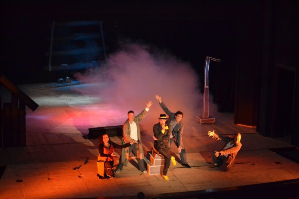 Силен старт на сезона за Общинския театър