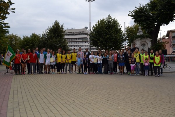 Община Казанлък тържествено отбеляза Деня на независимостта