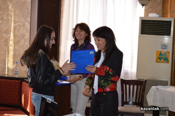 Ученици от ПГ „Иван Хаджиенов“ са впечатлили преподаватели в Дрезден с точност и познания