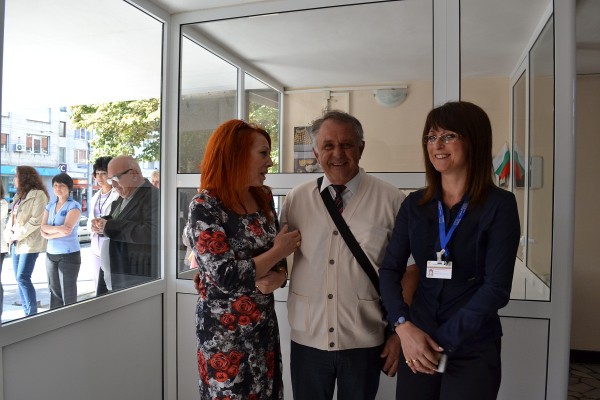 Осветиха обновената сграда на общинската администрация на бул.“Александър Батенберг“ №4