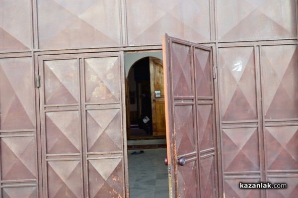 Абонамент за вестник причина за смяна на имама в Казанлък?