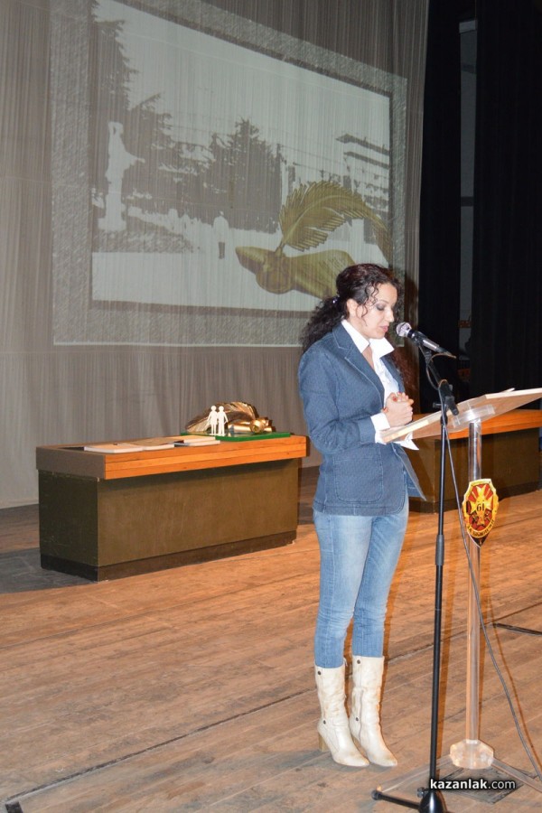 Руски ботушки се гаврят с „ВЕЛИК Е НАШИЯТ ВОЙНИК“