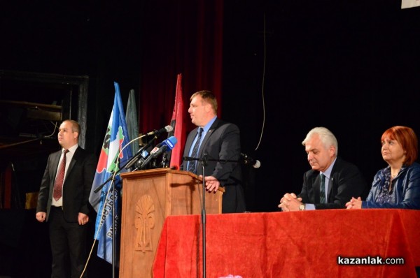 Кр. Каракачанов: Въпросът не е в правомощията на институцията, а в това кой е президентът!