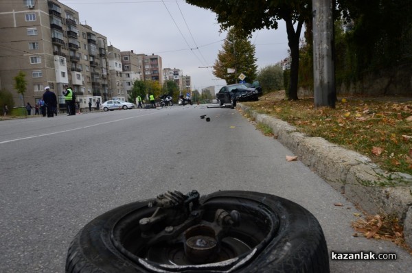 Възрастно семейство пострада при катастрофа до ромската махала