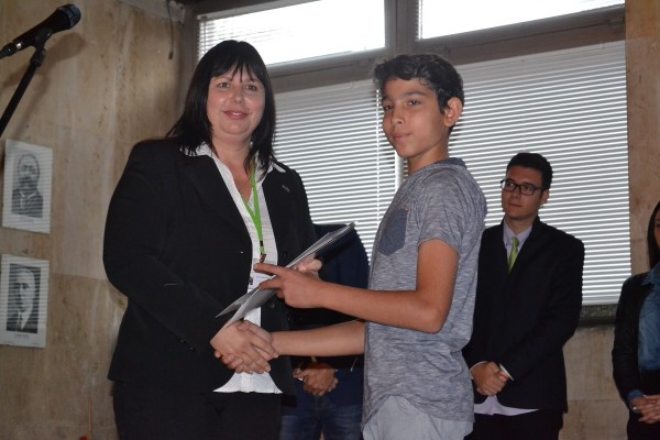 Благодарим ви, млади таланти на Казанлък!