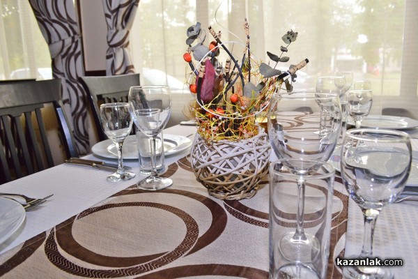 Камък и дърво – новата есенна премяна на ресторант „Ориент“