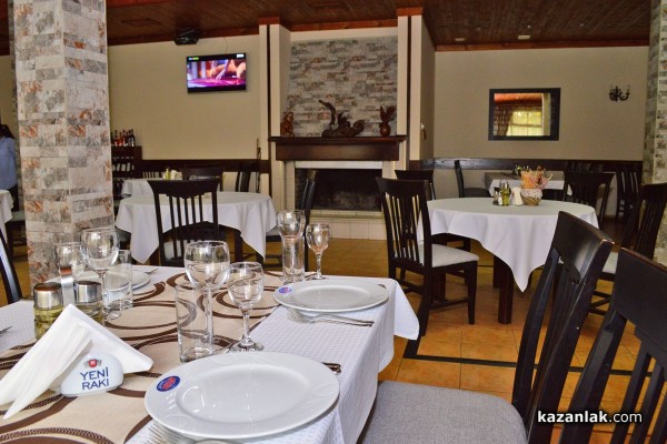 Камък и дърво – новата есенна премяна на ресторант „Ориент“