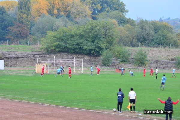„Розова долина“ с трудна победа над „Гигант“