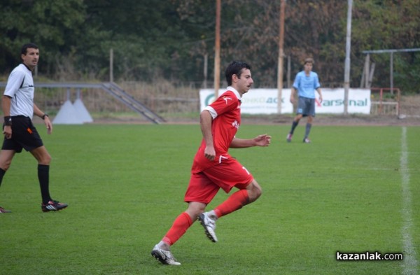 „Розова долина“ с трудна победа над „Гигант“