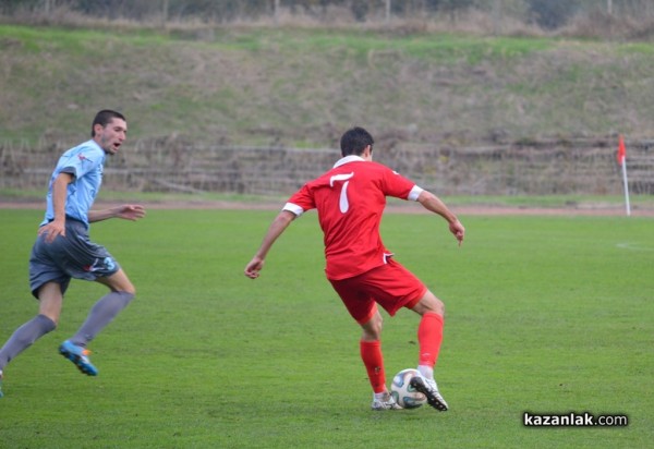 „Розова долина“ с трудна победа над „Гигант“
