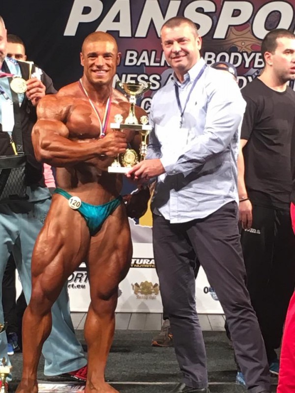 Културистите на казанлъшкия клуб спечелиха абсолютните титли на Балканското първенство