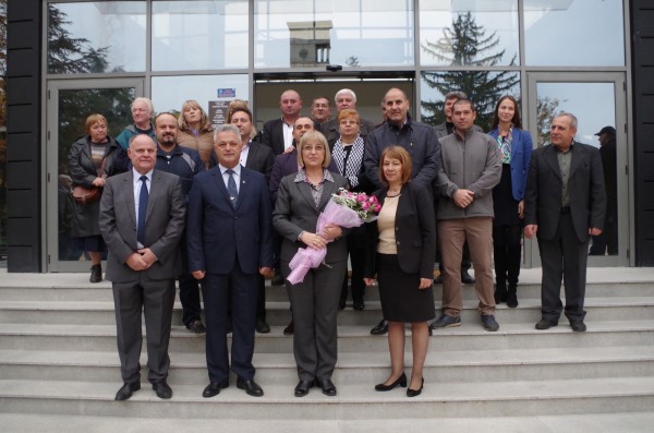 Цецка Цачева в Казанлък: Ще настоявам да има равни условия за едрия и средния бизнес