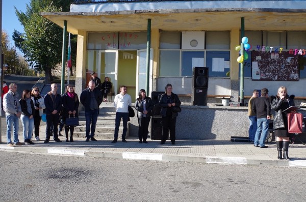 МГЕРБ и Жени ГЕРБ реновираха парк за отдих в Горно изворово