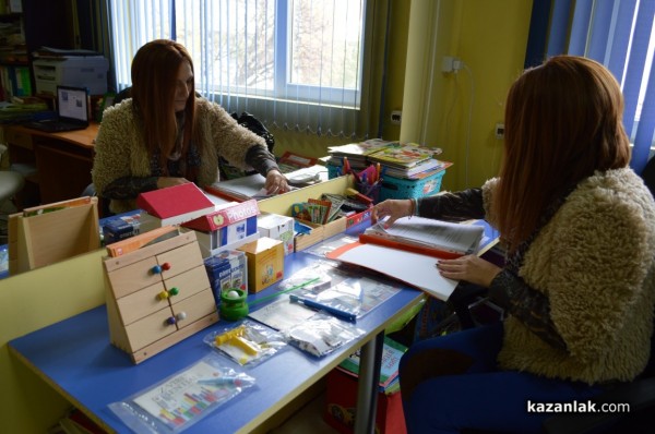Модерни методи за стимулиране на детската реч и терапия по Монтесори вече и в Казанлък