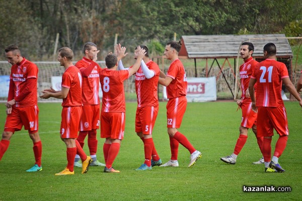 Футбол Розова долина - Свиленград