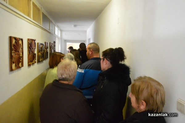 Избори: 26,35% е активността в община Казанлък към 13.00 часа