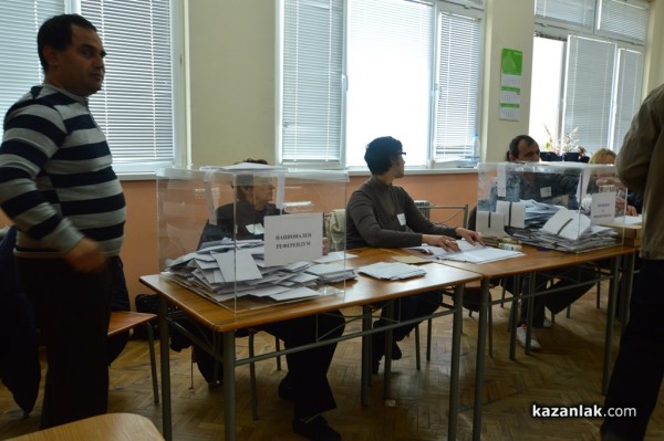 Избори: 26,35% е активността в община Казанлък към 13.00 часа