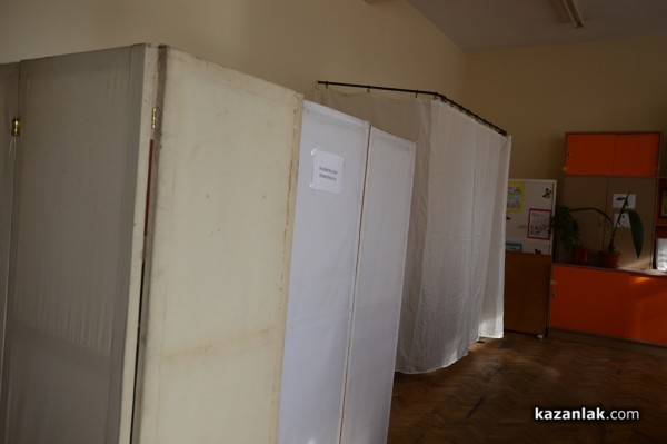 Избори: 26,35% е активността в община Казанлък към 13.00 часа