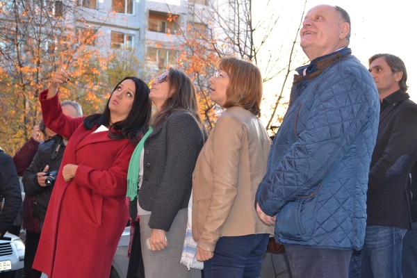 Министър Лиляна Павлова и Кметът Галина Стоянова инспектираха санирането на блокове в Казанлък