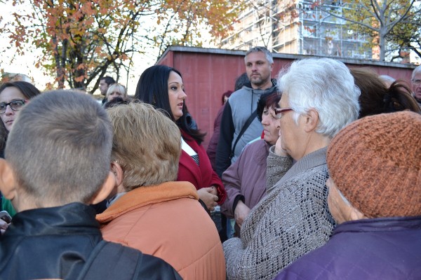 Министър Лиляна Павлова и Кметът Галина Стоянова инспектираха санирането на блокове в Казанлък