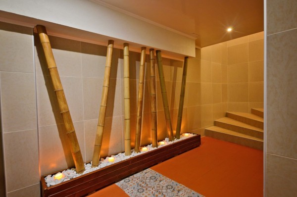 Басейн с минерална вода отвори Хотел „Казанлък“