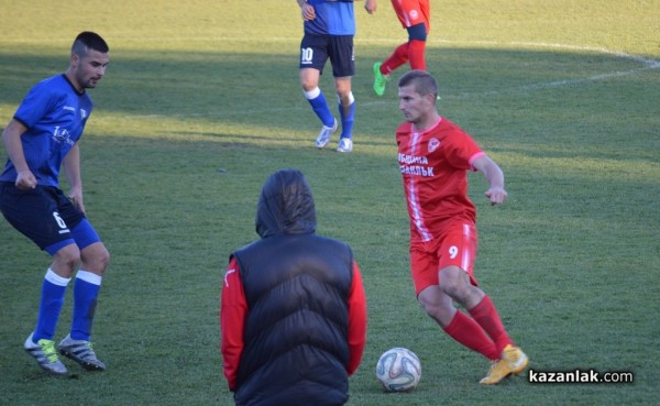 „Розова долина“  разгроми „Елхово“ в последния си домакински мач за 2016-та