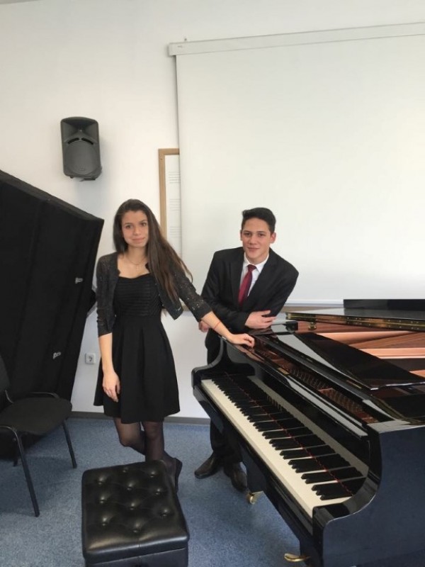 Учениците на Елена Юлиянова спечелиха 8 престижни награди