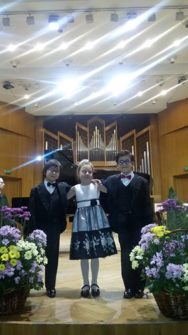 Учениците на Елена Юлиянова спечелиха 8 престижни награди