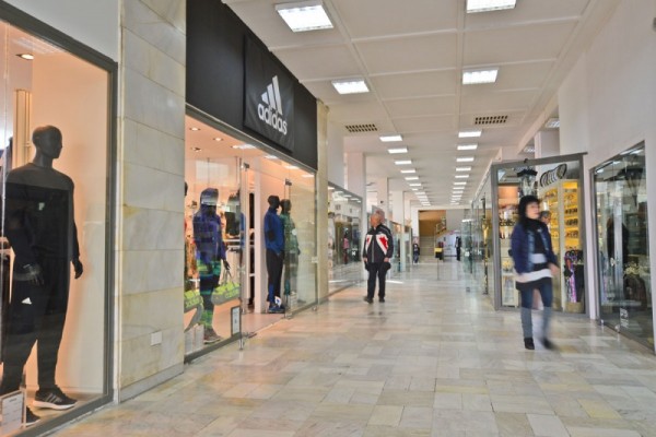 Големите “Черни“ намаления в ADIDAS Казанлък започват преди големия Black Friday