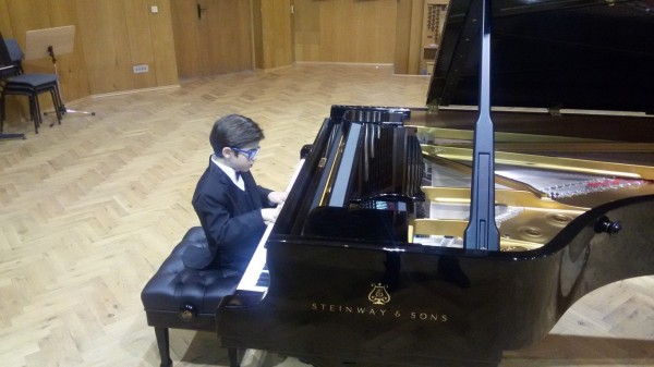 Учениците на Елена Юлиянова спечелиха 8 престижни награди