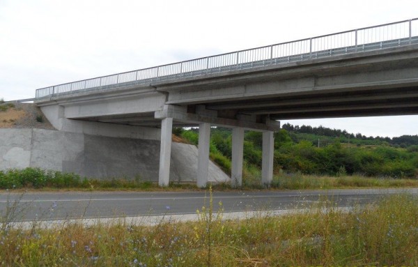 Над половин милион лева са инвестирани в ремонта на надлеза край Николаево