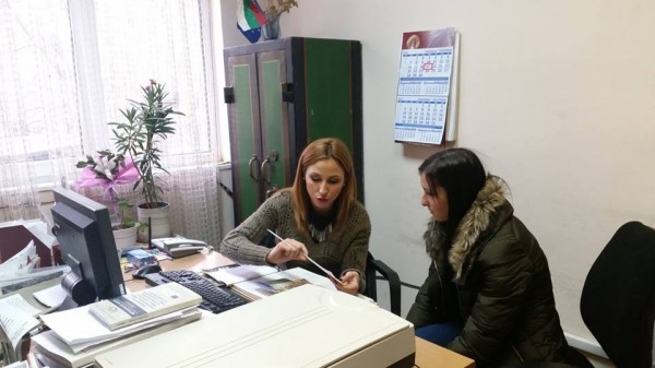 Ученичка от ПГЛПТ стана „Мениджър за един ден“ в Държавен архив – Стара Загора