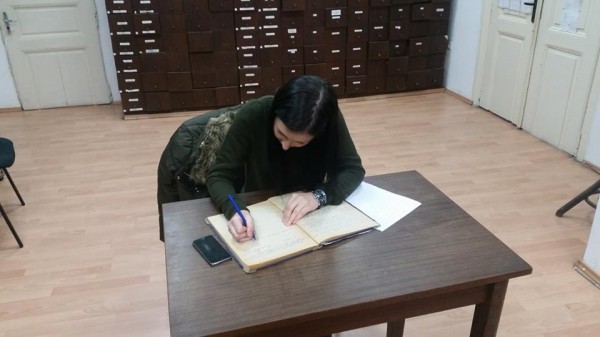 Ученичка от ПГЛПТ стана „Мениджър за един ден“ в Държавен архив – Стара Загора