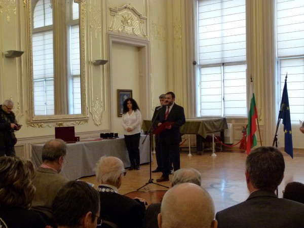 Казанлъчанинът пpoф. Пeткo Пeткoв  получи отличието „Злетен век“ на 2016 г.