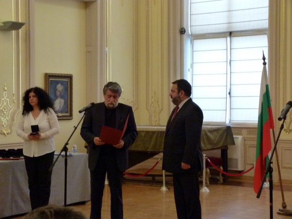 Казанлъчанинът пpoф. Пeткo Пeткoв  получи отличието „Злетен век“ на 2016 г.