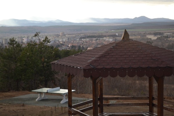 Нова, красива площадка за спорт и отдих на “Тюлбето“