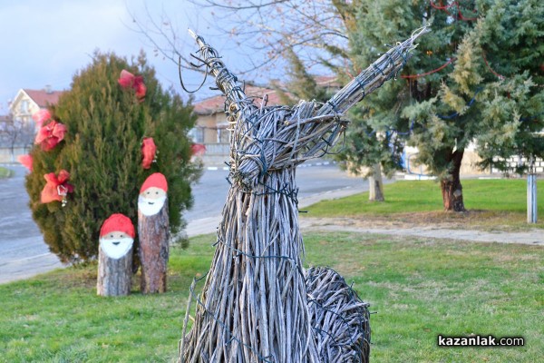 Енина се готви за голям Никулден тази вечер