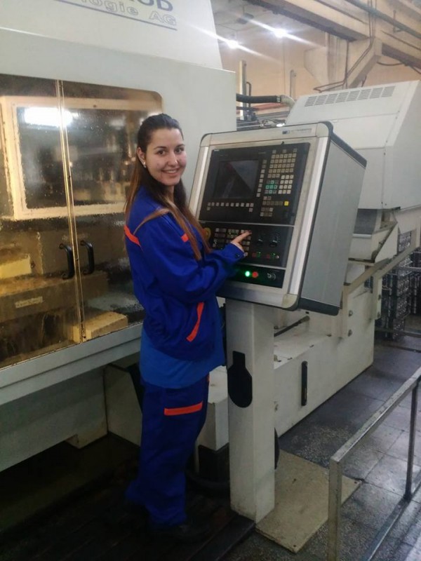 Ученици от ПГ “Иван Хаджиенов“ се срещнаха с представители на проектът “ДОМИНО“