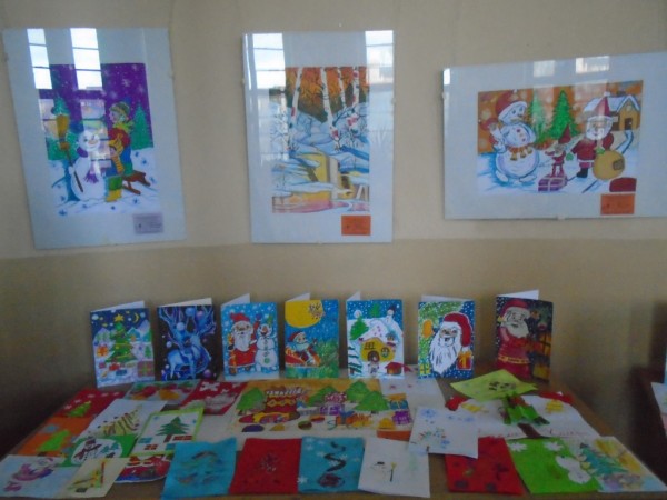 Школа “Живопис“ подреди няколко коледни изложби