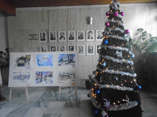 Школа “Живопис“ подреди няколко коледни изложби