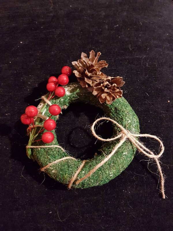 Коледен базар за бездомните животни в Казанлък стартира от събота на площада