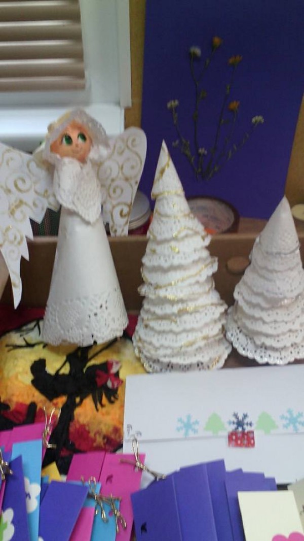 Коледен базар за бездомните животни в Казанлък стартира от събота на площада