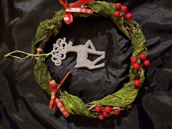 Коледен базар за бездомните животни в Казанлък стартира от събота на площада